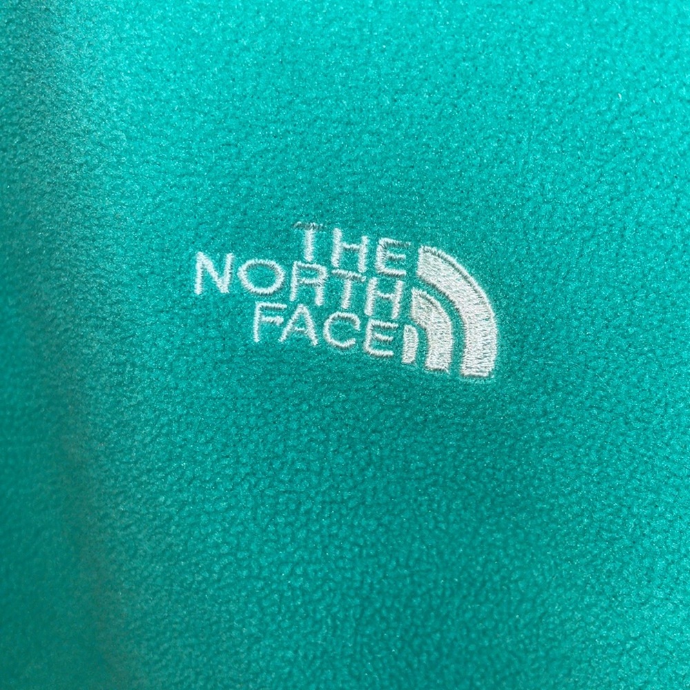 The North Face women’s size XL/TG. 100% polyester. - Picture 2 of 7